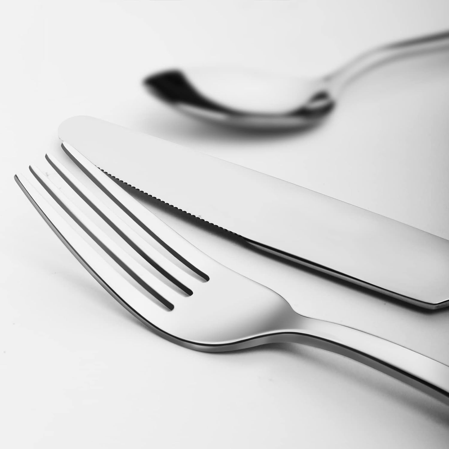 KINGSTONE Dinner Forks Set of 4  8-Inch 18/10 Stainless Steel Forks Cutlery  Mirror Polished Table Forks for Home  Kitchen & Restaurant  Dishwasher Safe (Dinner Forks Set  4-Piece)