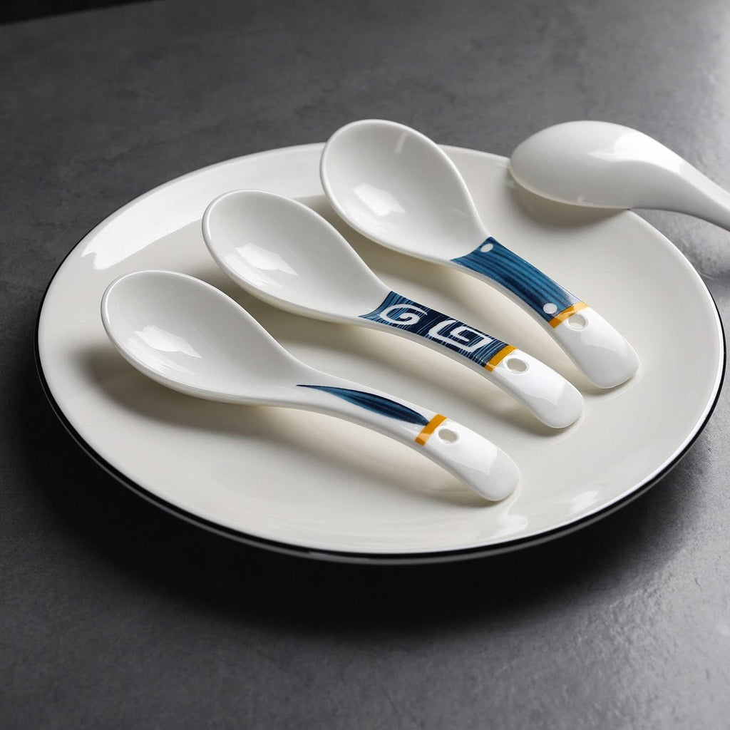 Ceramic Asian Soup Spoons Set of 4 Japanese Ramen Spoons Porcelain Chinese Soup Spoons for Ramen Noodles Pho Blend with Udon