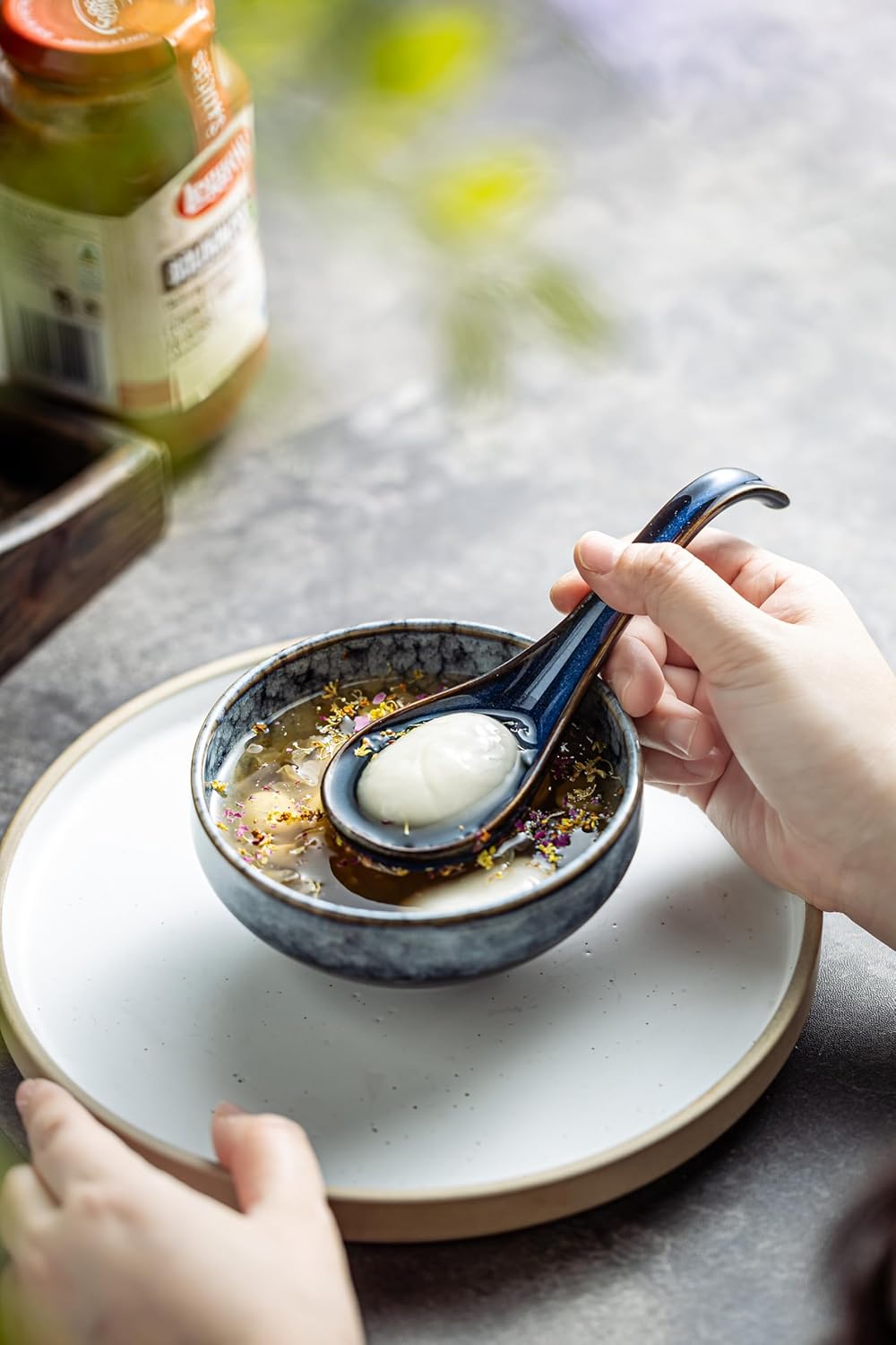 LYEOBOH Soup Spoons set of 6  Chinese Deep Soup Spoon - 6.5 inch Ceramic Korean Tablespoons for Ramen  Rice  Noodle  Asian Spoons with Deep Hook Design  Vintage Blue