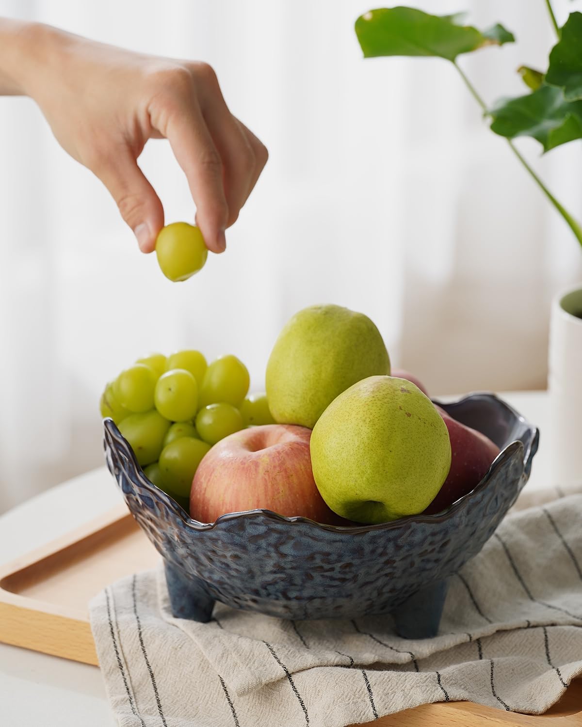 Fruit Bowl  Porcelain Oval Bowl for Kitchen Counter Large Decorative Bowl for Home Decor Centerpiece Bowl for Fruit  Vegetable  Breads  Nuts  Blue