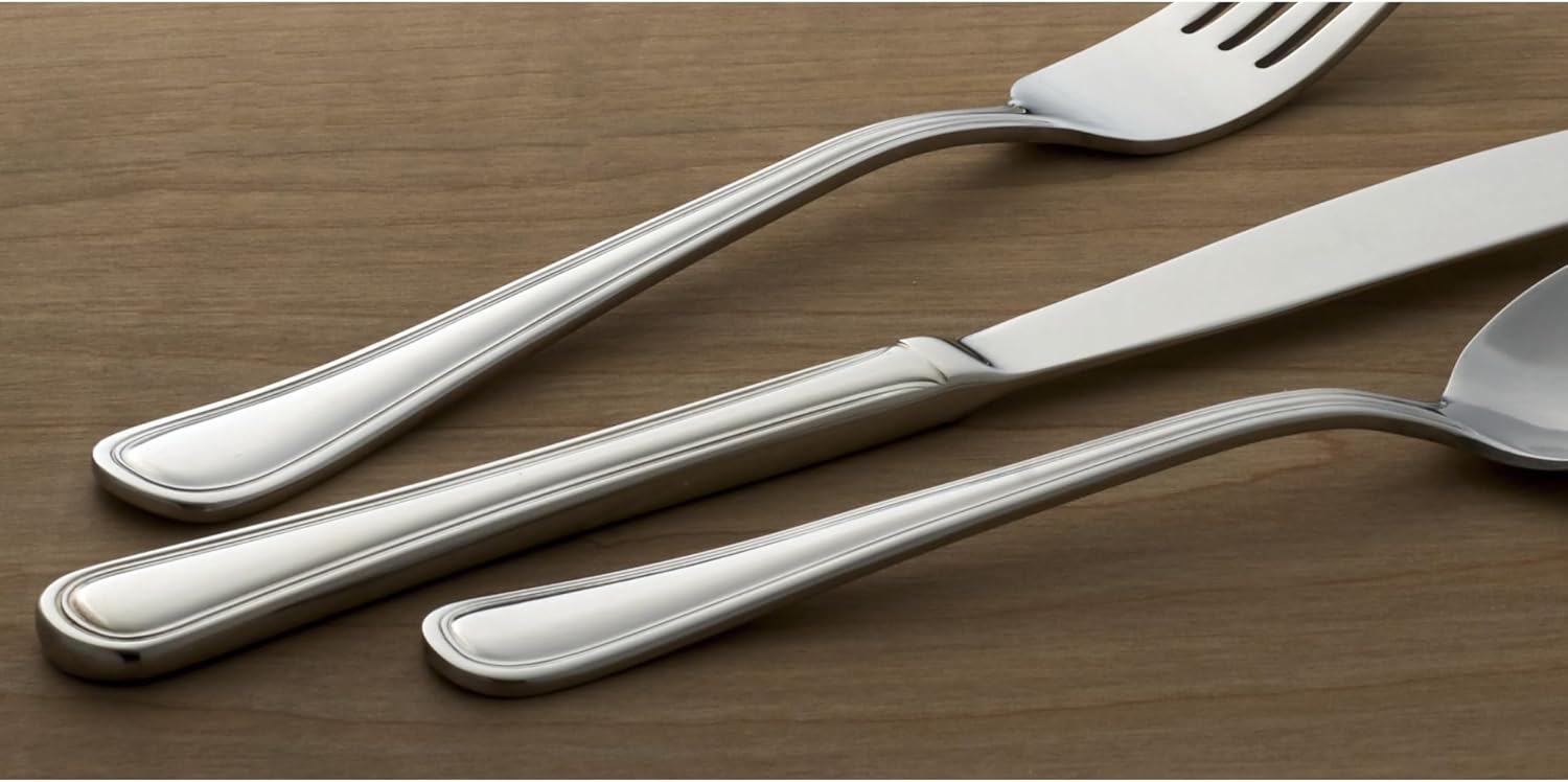 Oneida Silverware Set  Tress Everyday Flatware 8-Piece Dinner Forks Set  Service For 8  18/0 Stainless Steel  Rust Resistant  Dishwasher Safe  Home And Kitchen Utensils (Silver  8 Piece)