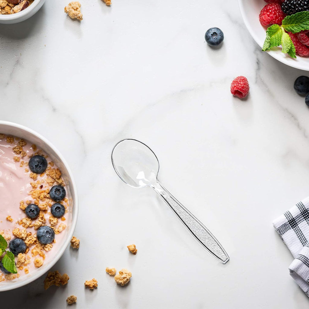 GUSTO [100 Pack] Heavyweight Clear Plastic Soup Spoons with Engraved Design - Disposable Sturdy Plastic Utensils for Parties  Weddings  and Events (Formerly Comfy Package)