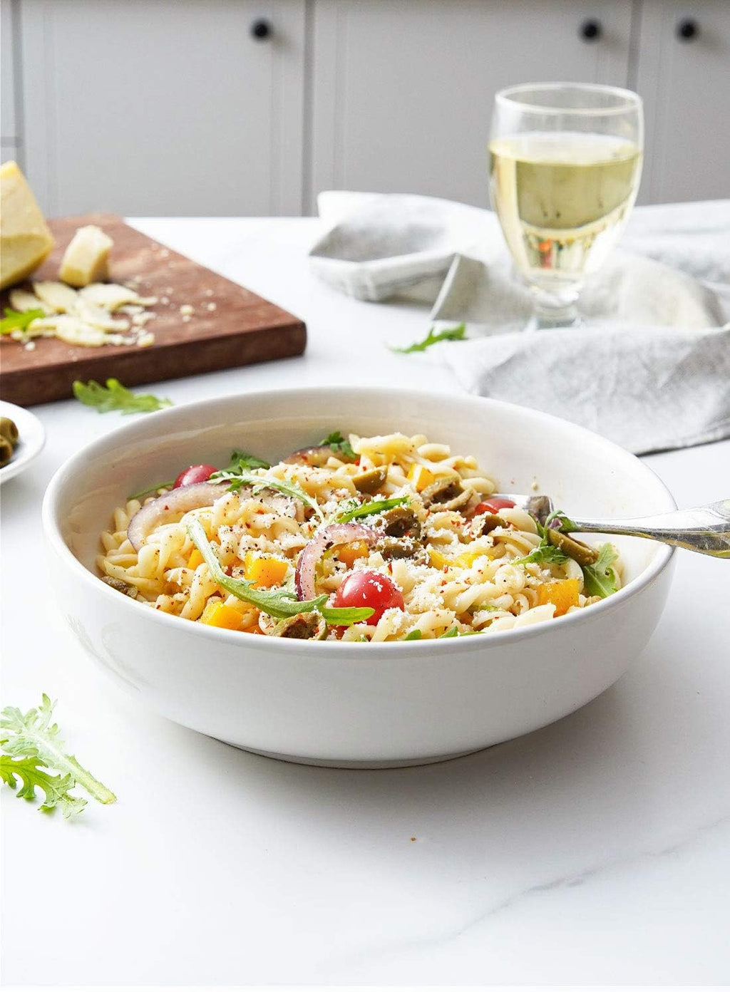 LE TAUCI Pasta Bowls 45 oz  Salad Bowls Set for Serving Soup  Pasta  Noodle  Dinner  Large Kitchen Bowl Plates  Microwave Safe - 8.5 Inch  Set of 4  White
