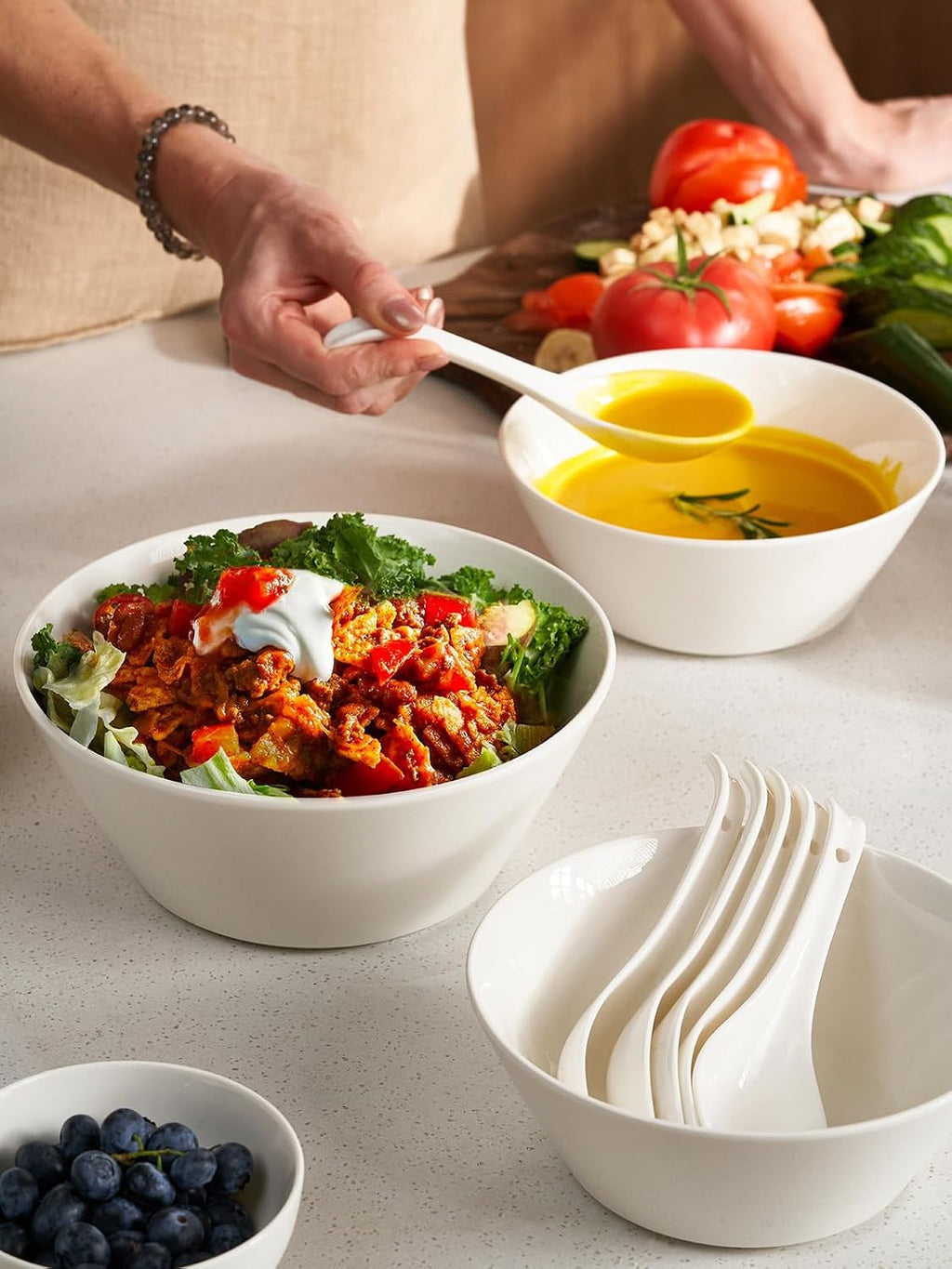 DOWAN 32 OZ Large Soup Bowls Set of 4 - White Ceramic Bowls for Kitchen  Deep Bowls for Cereal  Salad  Pasta  Fruits  Ramen  Dishwasher & Microwave Safe
