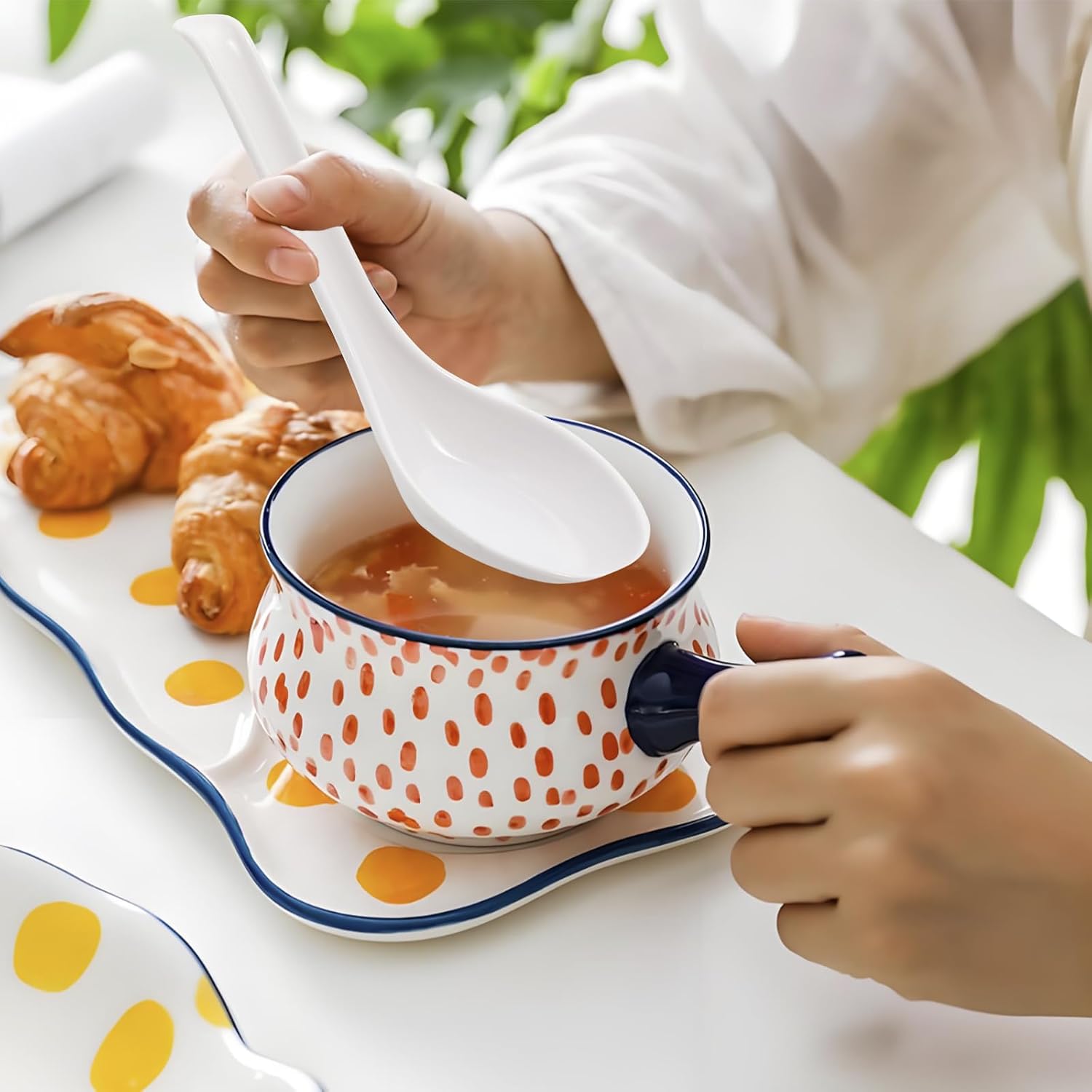 Asian Soup Spoons for Ramen  Pho  Dumplings – White Melamine  Heat-Resistant & Shatterproof  Extra Long Handle (6.3")  2PCS