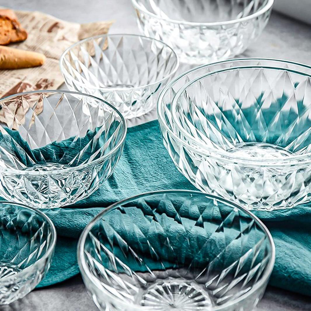 Le'raze Glass Diamond Design Bowl - Decorative Centerpiece for Kitchen & Home Decor  Great for Dining  Living Room  Serving  Salad  Pasta  Candy  Fruit