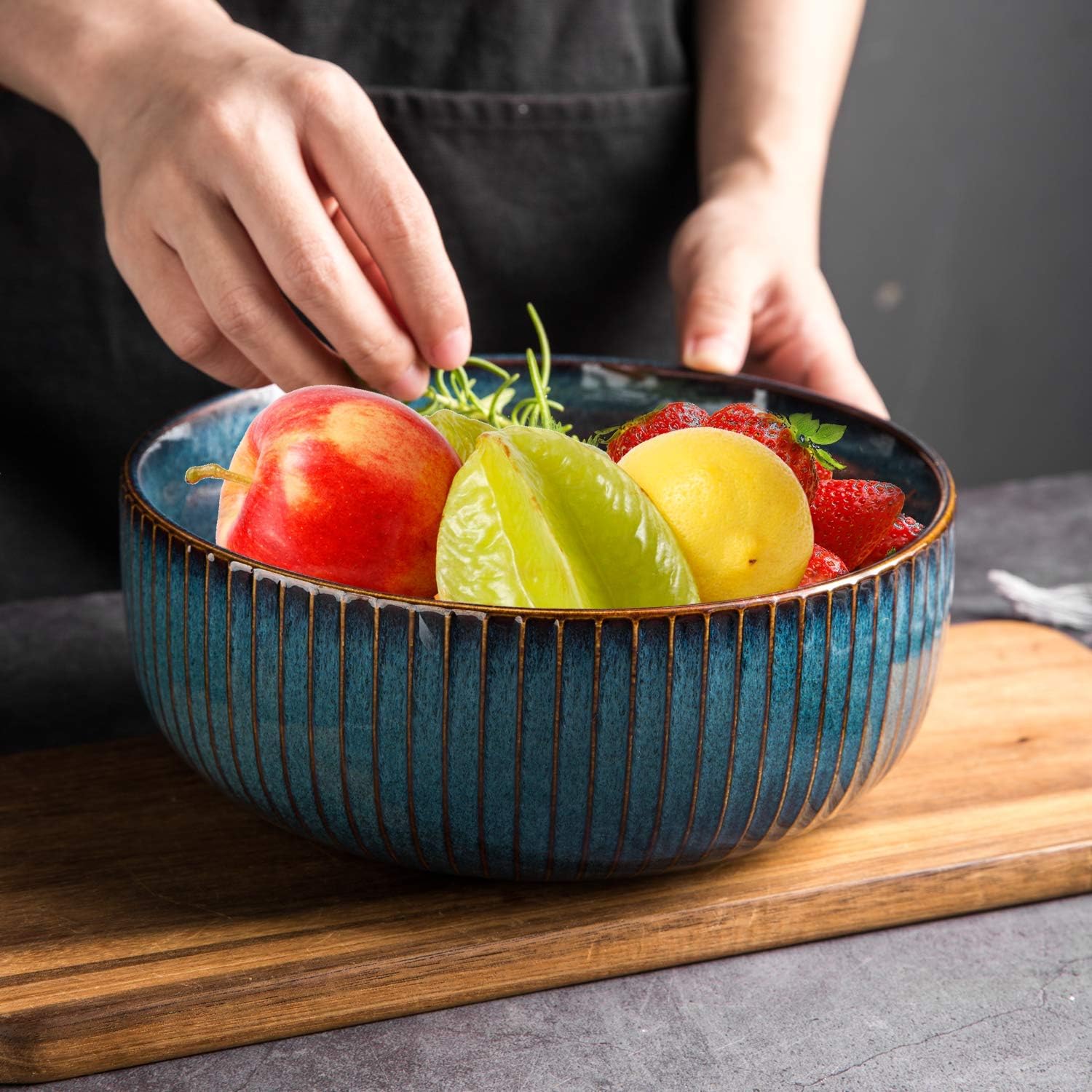 CSYY Salad Bowl 66 Oz  8" Large Soup Bowls  Porcelain Round Serving Bowl Blue Decorative Bowl for Salad  Chip  Cereal  Fruits and Pasta (1pc)