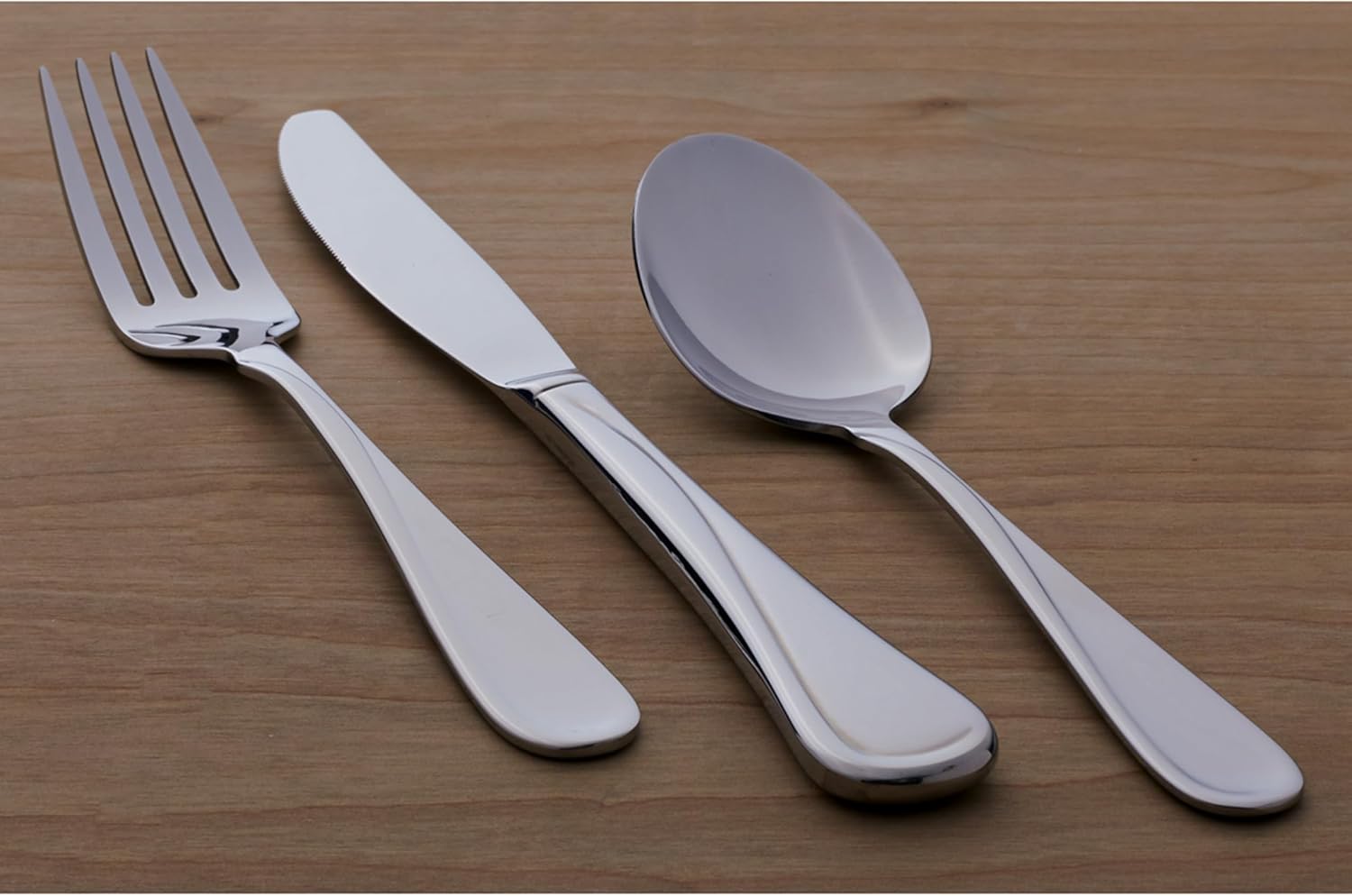 Oneida Flatware Flight Dinner Spoons  Set of 4