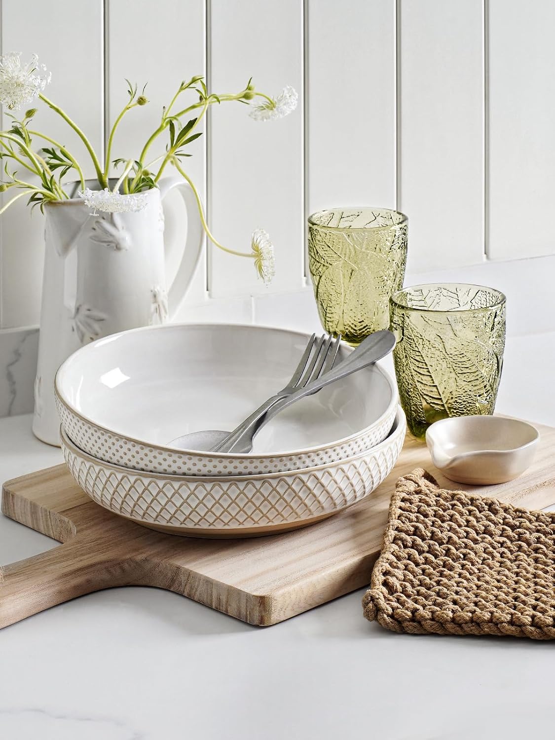 LE TAUCI Pasta Bowls 46oz  Large Salad Bowl  Ceramic Serving Plate  House-warming Wedding Present  Embossment Stoneware Bowl for Fruits  Noodle  Dinner - 9 Inch  Set of 4  Arctic White