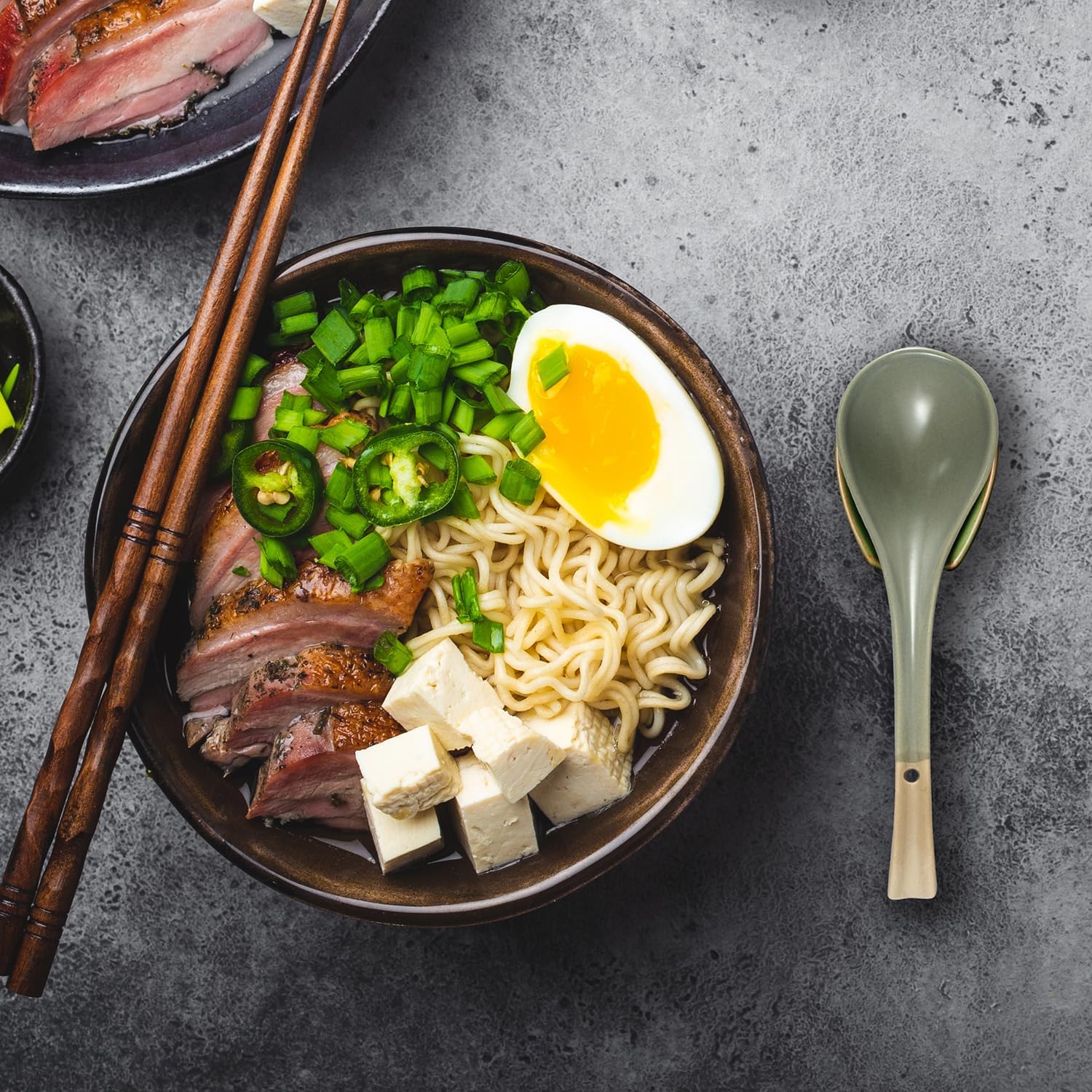 Asian Ceramic Soup Spoon  with Long Handle Easy to Hold  Non-slip Bottom  for Japanese Ramen  Chinese and Vietnamese Wonton  Noodle Soup Spoons (V38)
