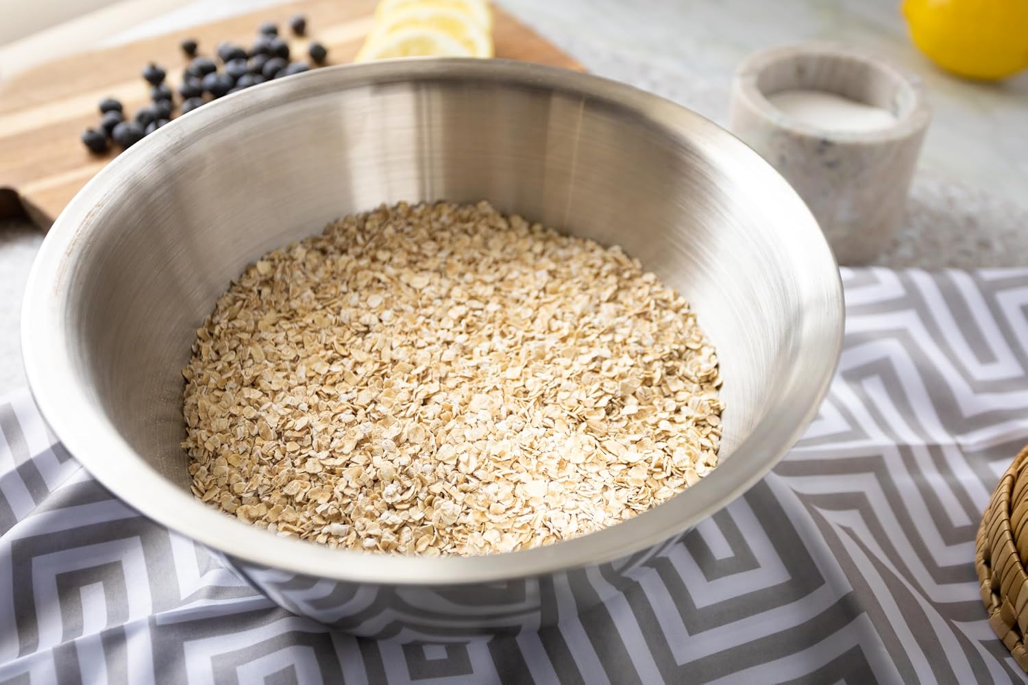 Fox Run Brands 2.75-Quart Stainless Steel Mixing Bowl  9 x 9 x 4 inches  Metallic