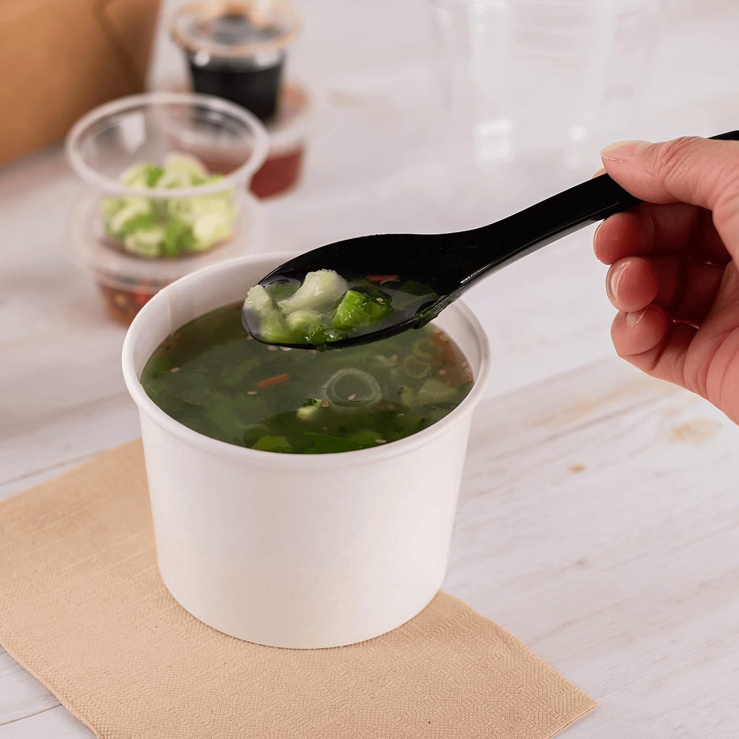 Karat U2015B Med-Heavy Weight Asian Soup Spoon - Black -1 000 ct