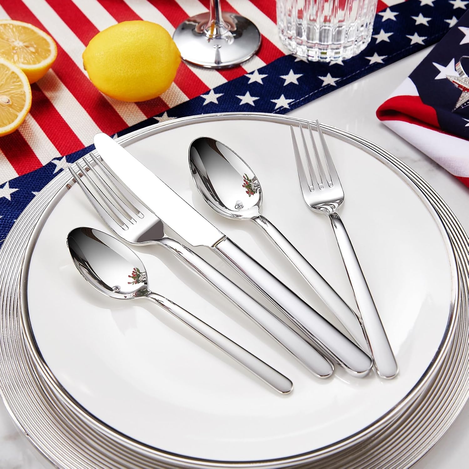 KEAWELL Premium Lucent 4-Piece 7.3 inch Forks Silverware – Mirror Polished 18/10 Stainless Steel with Modern Handle and Dishwasher Safe for Formal Meals and Gifting (4  Salad Forks)