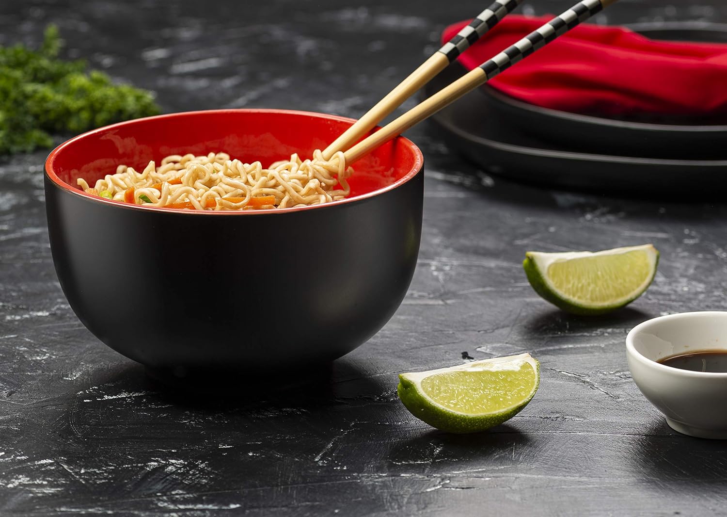 KooK Ramen Bowl  Japanese Bowls  Noodle Bowls  Large Soup Bowl  Ceramic  Large Capacity  For Ramen  Pho  Udon  Soba  Microwave and Dishwasher Safe  34 oz  Set of 4 (Black/Red)
