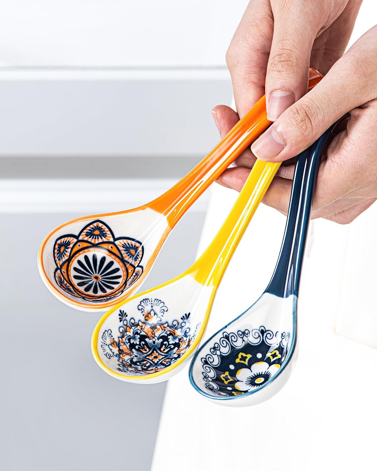 Asian Soup Spoon Set of 6 – Boho Ceramic Ramen Spoon with Long Handle  Deep Soup Spoons for Japanese Ramen  Pho  Dumplings  Miso  Wonton – Dishwasher Safe