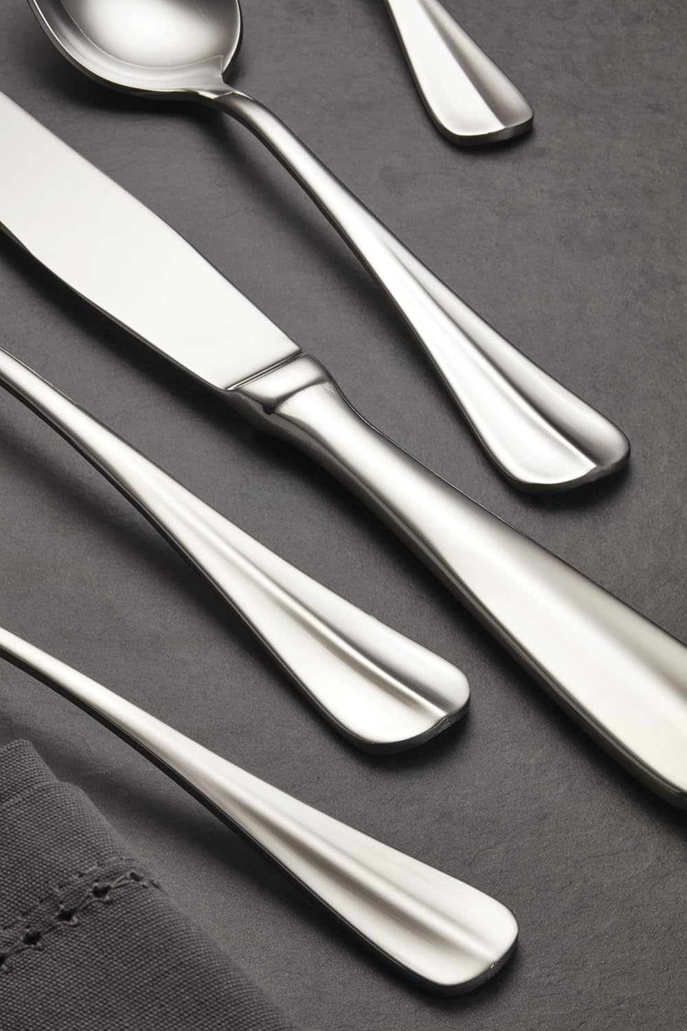 Oneida Savor Salad Forks  Set of 6 stainless steel silver