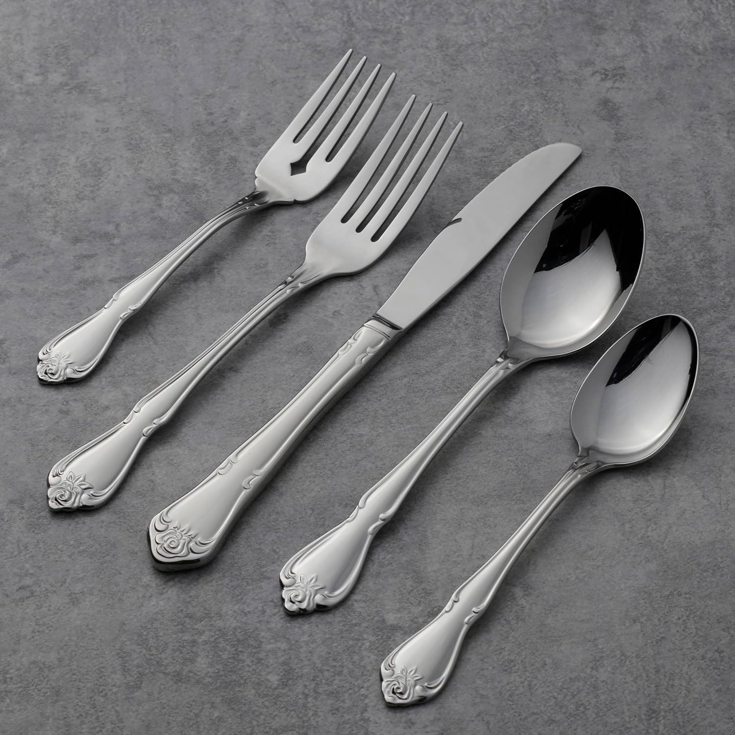 Oneida B552004C True Rose Everyday Flatware Dinner Spoons  Set Of 4  6.75" L x 1.6" W