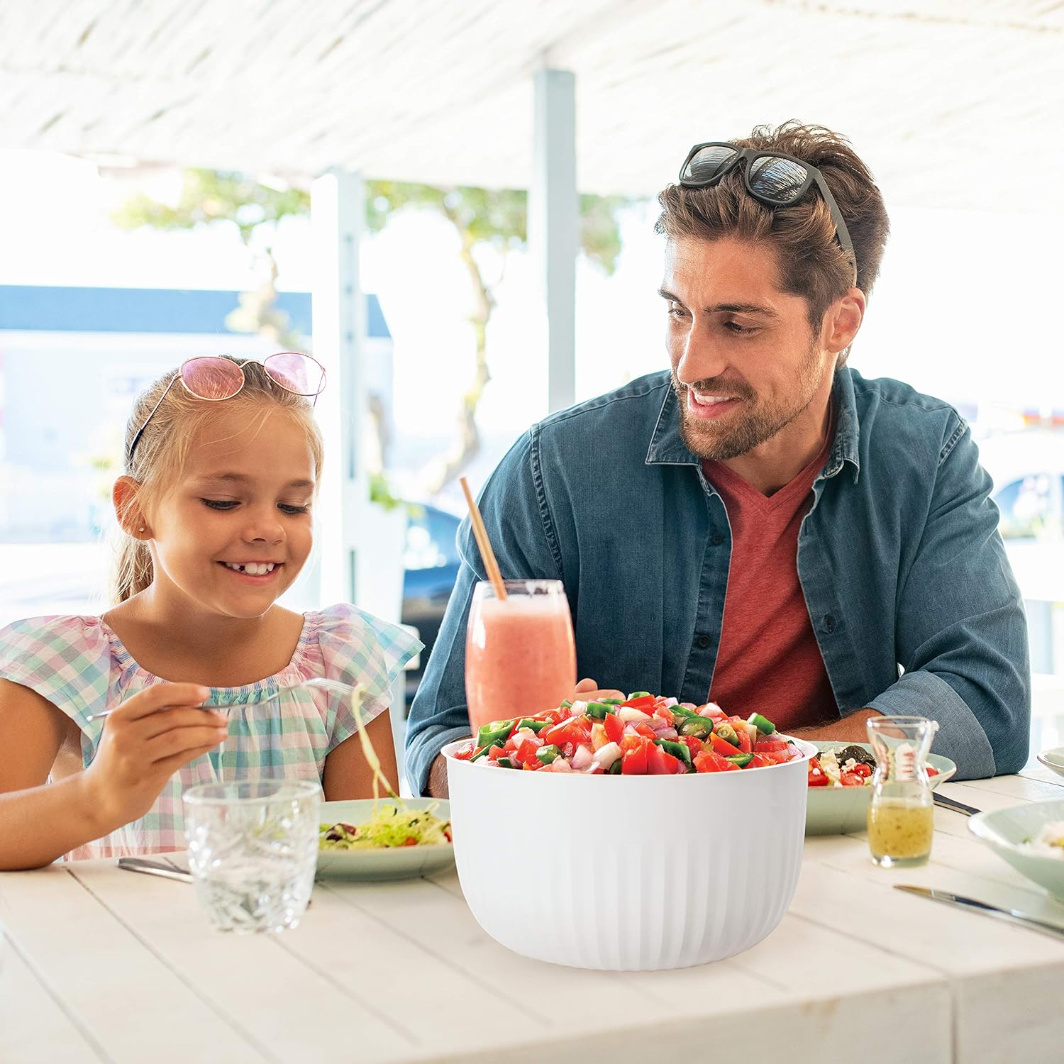Oggi Prep  Store & Serve Plastic Bowl w/See-Thru Lid- Dishwasher  Microwave & Freezer Safe  (4 qt) Lt Gray w/Dk Gray Lid