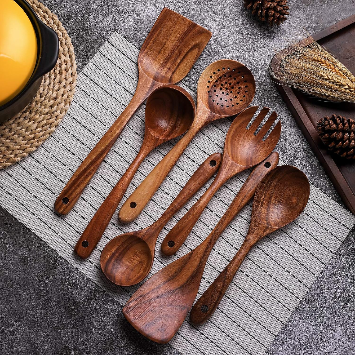 Wooden Non-Stick Kitchen Pan Toolset 7 Pieces Set 100% Natural Teak Kitchen Utensils Spatula  Wooden Cooking Utensils Spoons  Fried Spatula and Salad Fork